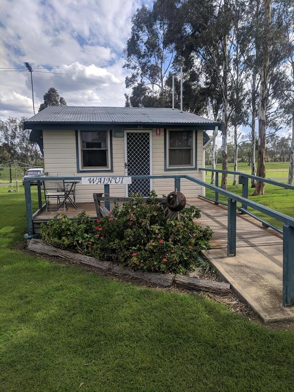 The Woolshed At Jondaryan Hotel Exterior photo